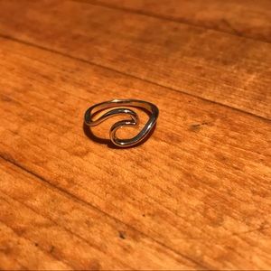 Wave Ring Size 5